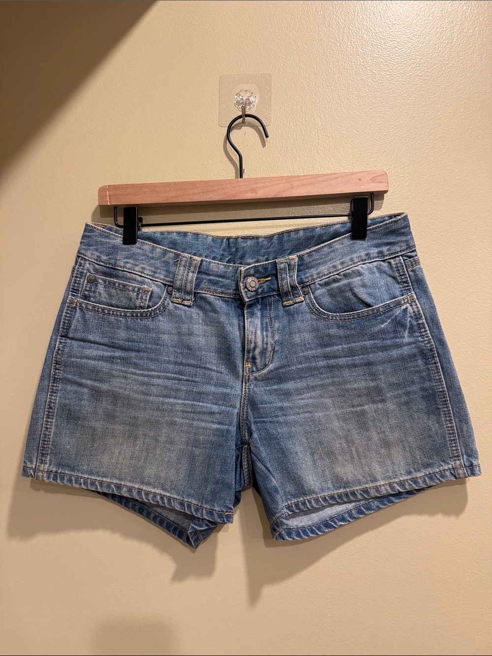 Gap 1969 Classic Light Blue Denim Women's Shorts